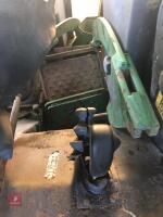 JOHN DEERE 2140 2WD TRACTOR (S/R) - 7