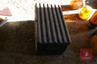 HEAVY DUTY METAL TOOL BOX - 2