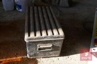 HEAVY DUTY METAL TOOL BOX - 5