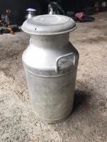 ORPINGTON 10G MILK CHURN WITH LID - 3