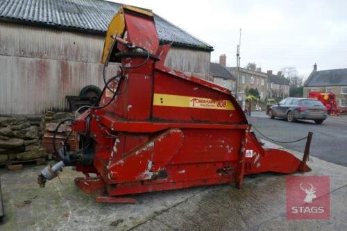 TEAGLE TOMAHAWK 808 MOUNTED BALE SHREDDER