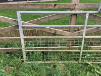 8' 1'' GALVANISED MESH GATE (71) - 4