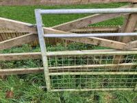 8' 1'' GALVANISED MESH GATE (71) - 5