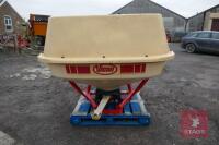 2010 VICON PS04 FERTILISER SPREADER - 4