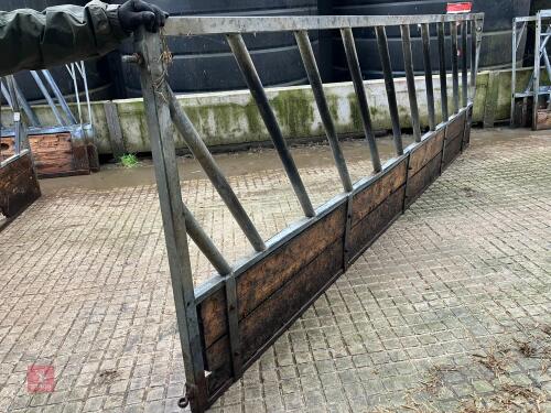 14' 8'' BATEMAN CATTLE FEED BARRIER (117