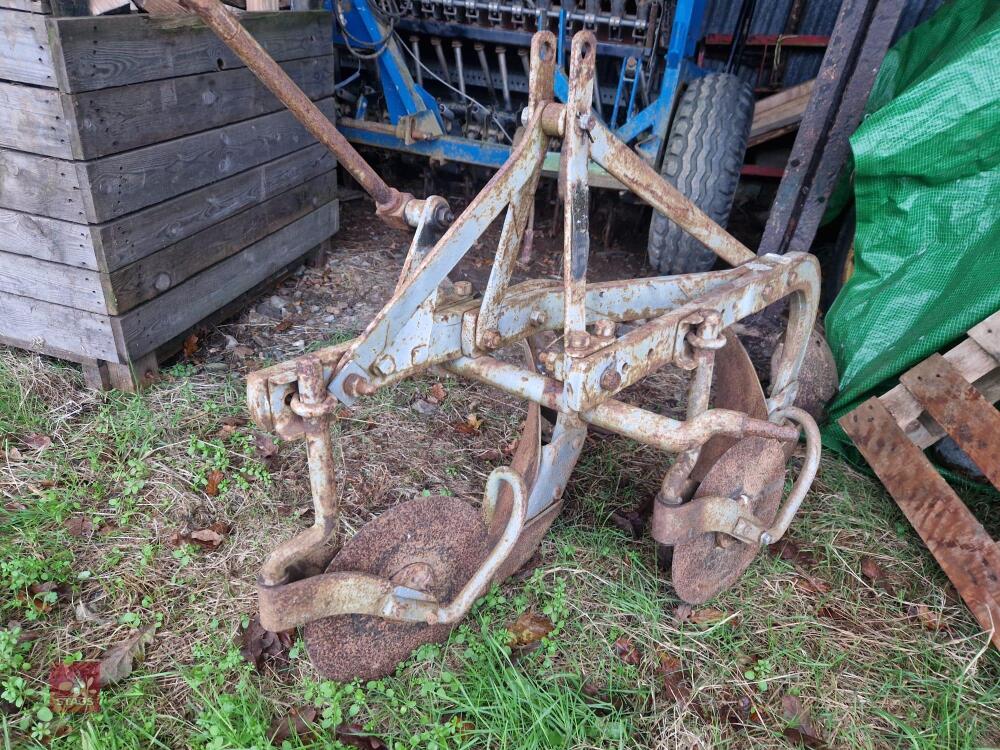 FERGUSON 2F PLOUGH