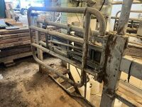 20/20 WESTFALIA PARLOUR - 11