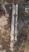 PAIR OF 5' 4'' HANGING POSTS (147) - 2