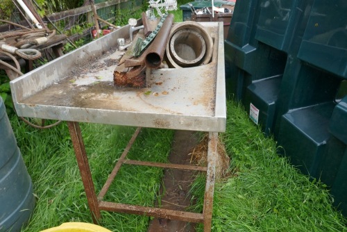 STAINLESS STEEL WASHING UP SINK