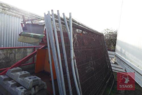 10 HERAS FENCING PANELS (7' LONG)