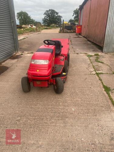 COUNTAX RIDE ON MOWER