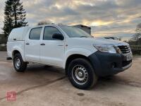 2015 TOYOTA HILUX - 8