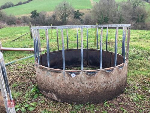 GALVANISED CATTLE RING FEEDER (9)