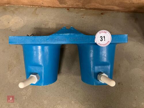 WYDALE 2 TEAT CALF FEEDER (31)