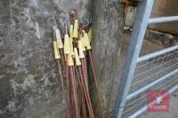 17 METAL PIGTAIL ELECTRIC FENCING STAKES - 3