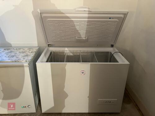 INDESIT CHEST FREEZER (191)