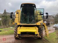 1997 NEW HOLLAND TX62 COMBINE - 9