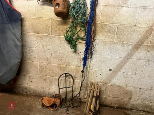 HAY NET, MUZZEL, SADDLE RACK ETC