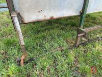 7'6" CALF CREEP FEEDER - 14