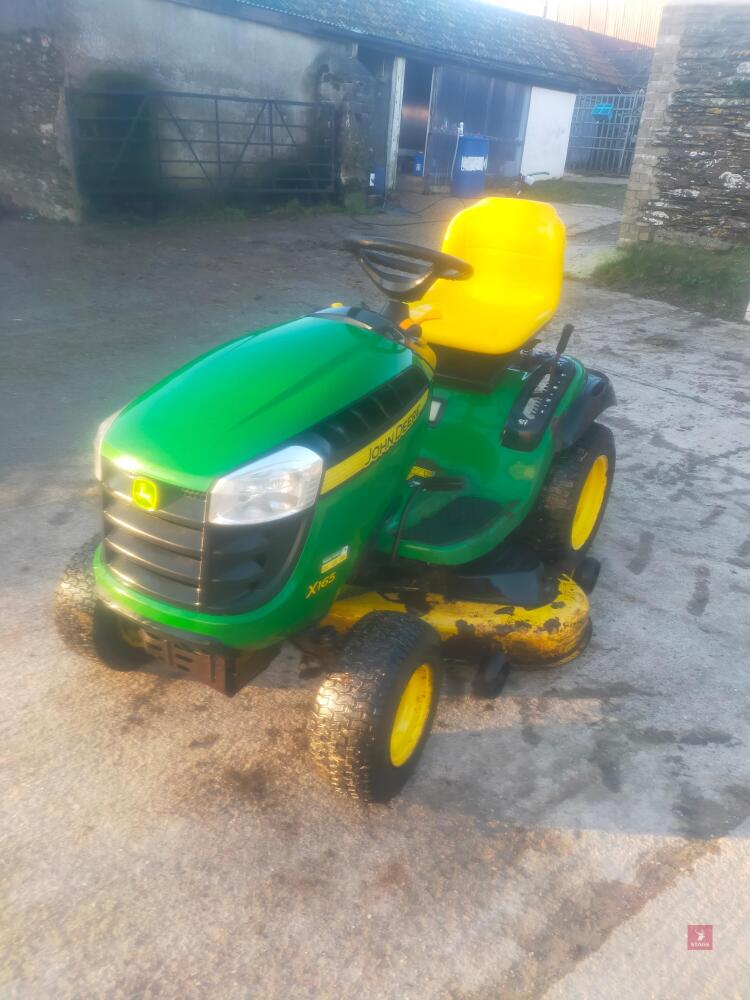 JOHN DEERE RIDE ON MOWER X165