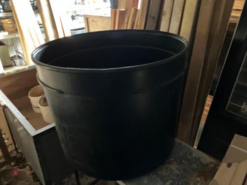 TITAN 50 GALLON TROUGH/PLANTER