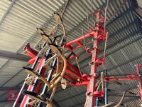 1999 KRM R-600 8 METRE DRILL - 48