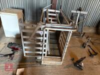 PRATTLEY 3 WAY WEIGH CRATE - 8