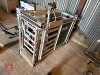 PRATTLEY 3 WAY WEIGH CRATE - 12
