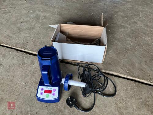 DAIRYMAC SUPERTHAW SEMEN WARMER