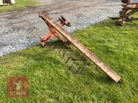 3 POINT LINKAGE BAG LIFTER - 4