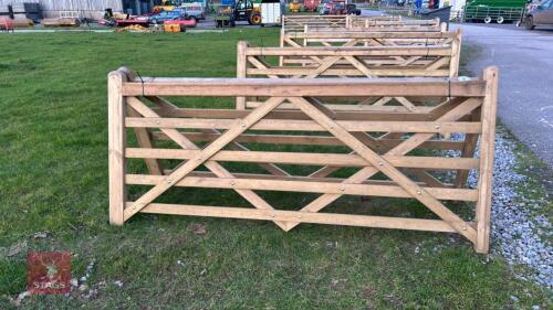 8' 10'' WOODEN FIELD GATE
