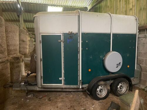 IFOR WILLIAMS HUNTER EQUINE TRAILER