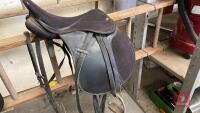 AUCKLAND SADDLE, SADDLE, STIRRUPS, RUG ETC - 2