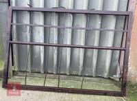 2 X 4' HOME MADE LAMB CREEP HURDLES