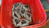 BUCKET OF ROOF RACK CLIPS - 2