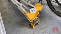 1M DEWALT DE7024-XJ WORKSTATION - 3