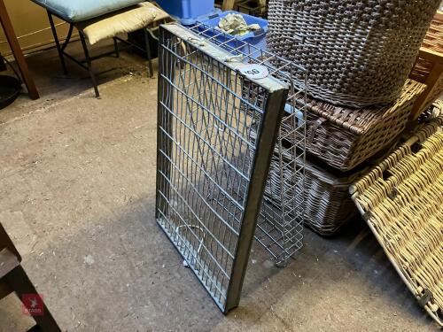 2 METAL TRAYS (366)