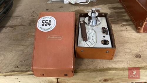 VINTAGE MOISTURE METER