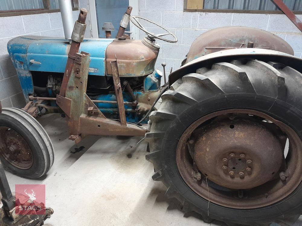 FORDSON DEXTA TRACTOR