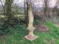 ORNATE GARDEN ORNAMENT - 4
