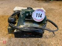 BOSCH PH015-82 240V PLANER - 4