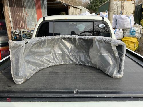 2 IVECO MUDGUARDS