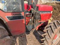 1992 CASE INTERNATIONAL 895 4WD TRACTOR - 4