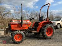 KUBOTA B2150 4WD TRACTOR - 2