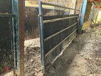 29' FIXED CATTLE RACE - 20