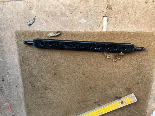 11 HOLE DRAWBAR