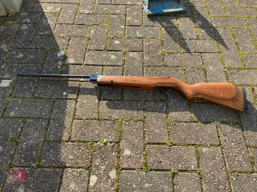 WEBLEY & SCOTT 2.2 AIR RIFLE