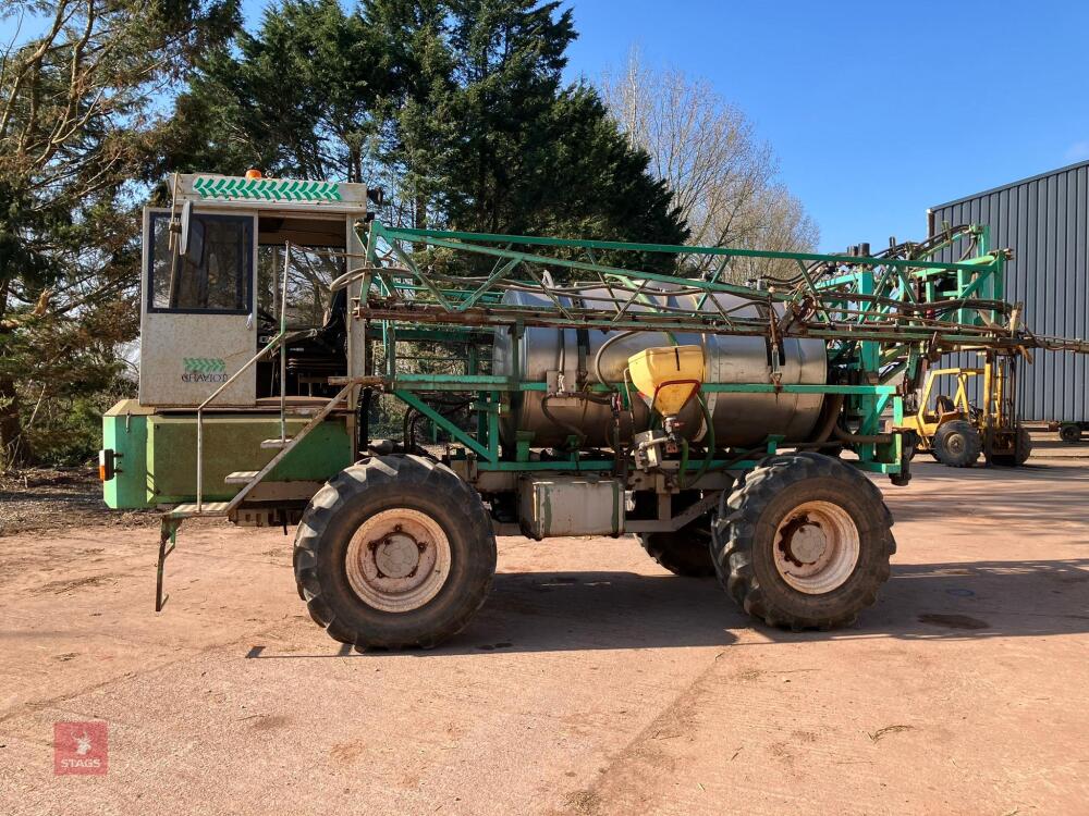 1992 CHAVTRAC NOVA TRAC 4WD SPRAYER (S/R