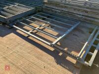 1 X HEAVY DUTY CALF CREEP GATE - 4