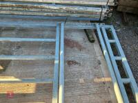 1 X HEAVY DUTY CALF CREEP GATE - 5